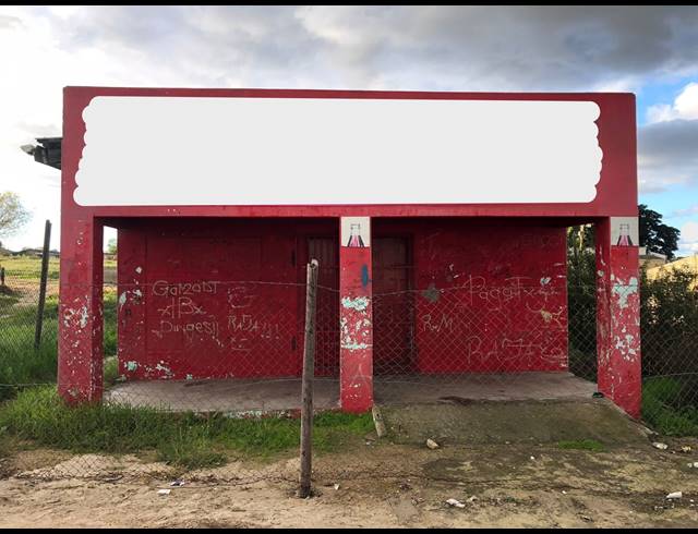 140M² BUILDING FOR SALE IN OUDEKRAAL